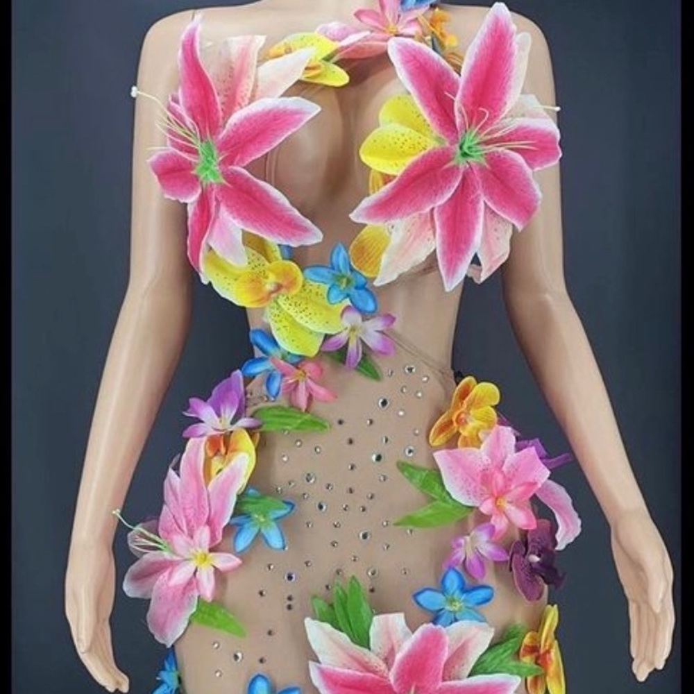 Multi colors, Brand New very pretty, stretchy